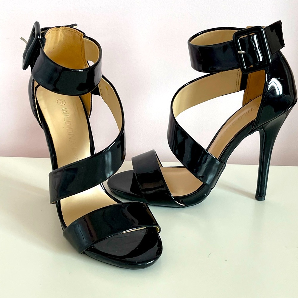 Sexy strap patent leather heels